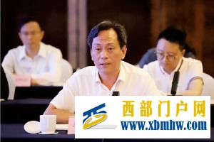 遂宁市委书记李江:推动大企业“顶天立地”小企业“铺天盖地”(图1) 遂宁市委书记李江:推动大企业“顶天立地”小企业“铺天盖地”(图1)