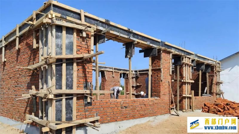 时政星空网页版登录入口眼丨习近平赴黑龙江看望慰问受灾群众,重点关注了什么(图11) 时政星空网页版登录入口眼丨习近平赴黑龙江看望慰问受灾群众,重点关注了什么(图11)