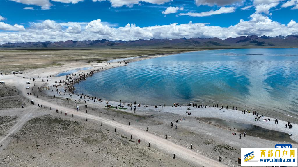 辉煌60载 魅力新西藏|西藏农牧民共享文旅发展红利(图1) 辉煌60载 魅力新西藏|西藏农牧民共享文旅发展红利(图1)