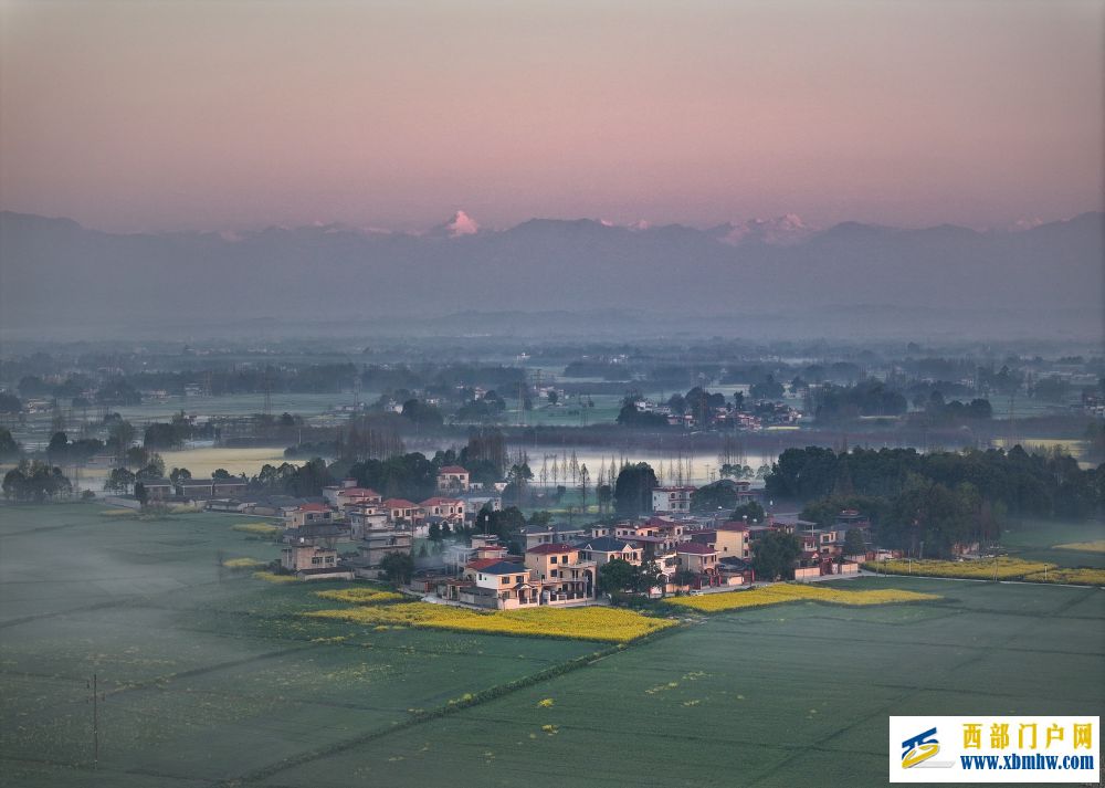 在成都|从晨曦到夜色,感受生态之城的绿色脉搏(图2) 在成都|从晨曦到夜色,感受生态之城的绿色脉搏(图2)