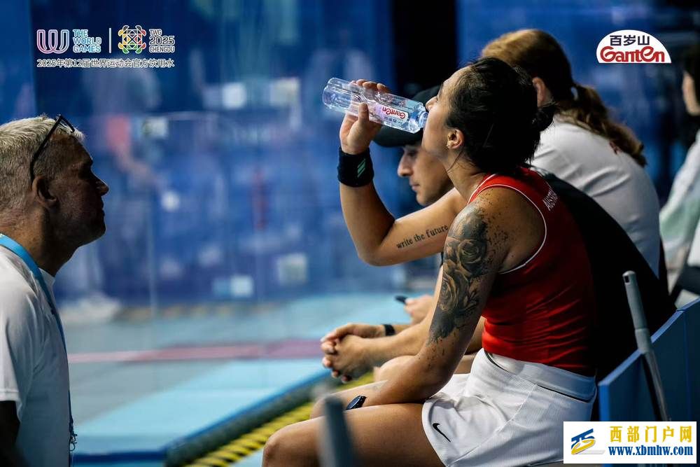 公园城市办世运 何以“绿”意盎然?(图5) 图片包含 人, 男人, 播放器, 站
AI 生成的内容可能不正确。