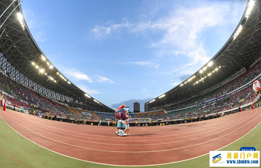 贵阳“城超”开赛(图3) 贵阳“城超”开赛(图3)