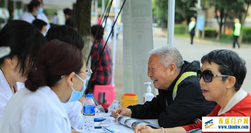 云南:织密幸福保障网 托起最美夕阳红(图6) 云南:织密幸福保障网 托起最美夕阳红(图6)