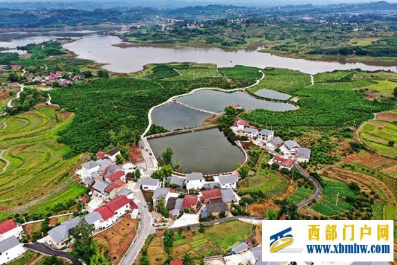 从安居到宜居到乐居——“巴蜀美丽庭院”示范片高庙村“变形记”(图1) 从安居到宜居到乐居——“巴蜀美丽庭院”示范片高庙村“变形记”(图1)
