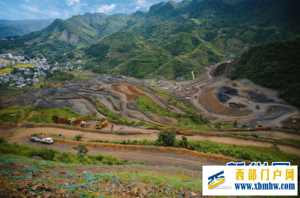 “金融活水”润凉都:贵州邮储赋能六盘水工业高质量发展(图1) “金融活水”润凉都:贵州邮储赋能六盘水工业高质量发展(图1)