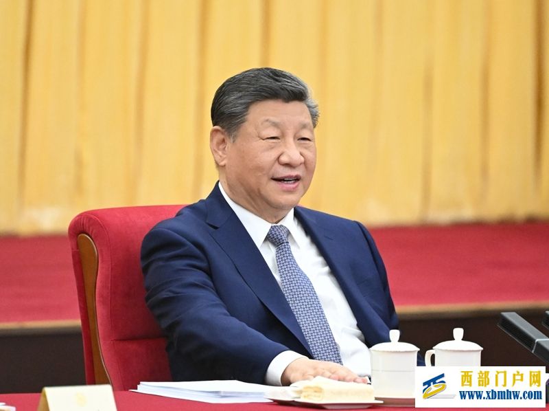 习近平看望参加政协会议的农工党九三学社医药卫生界社会福利和社会保障界委员(图4)